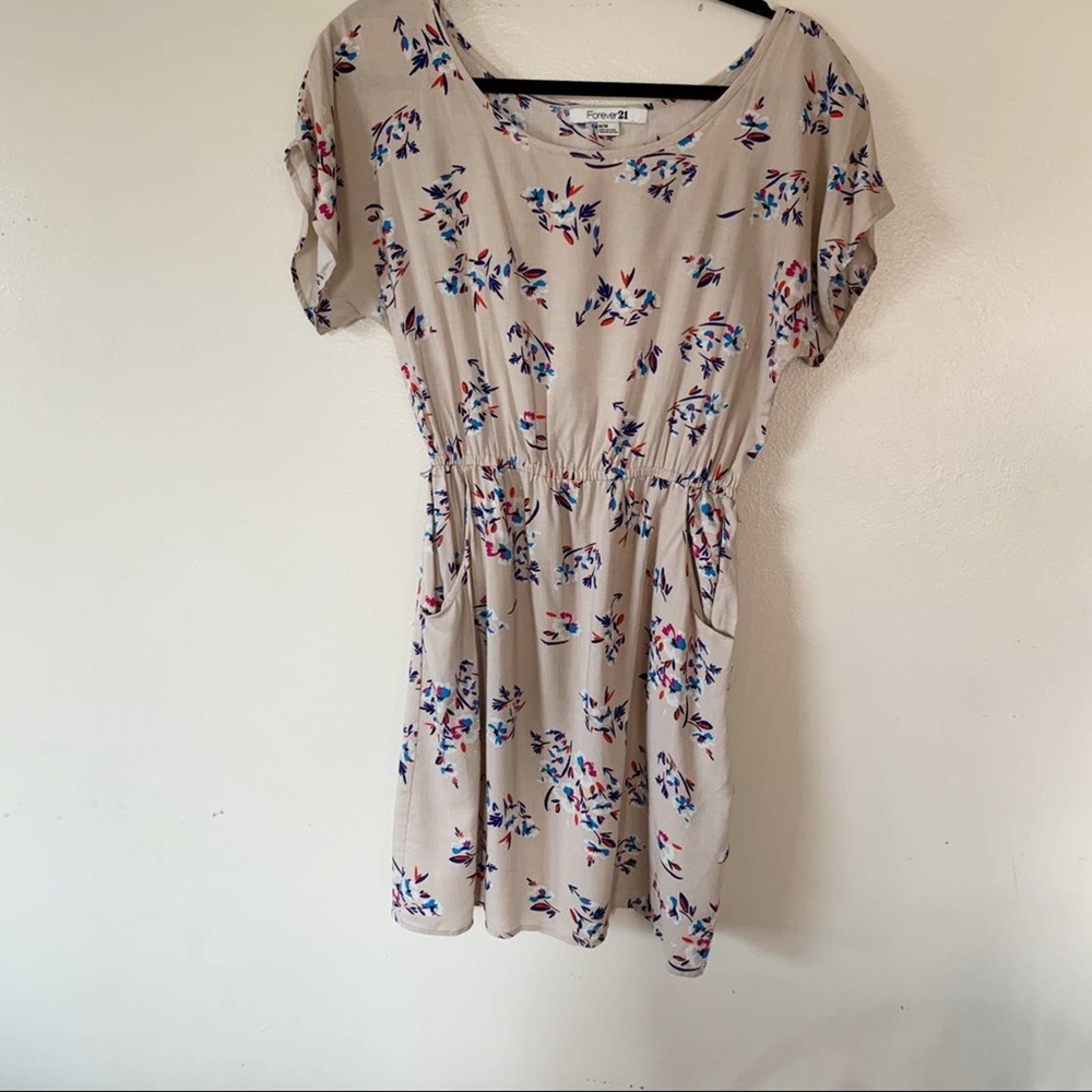 Forever 21 Dress Floral Mini Dress Size M